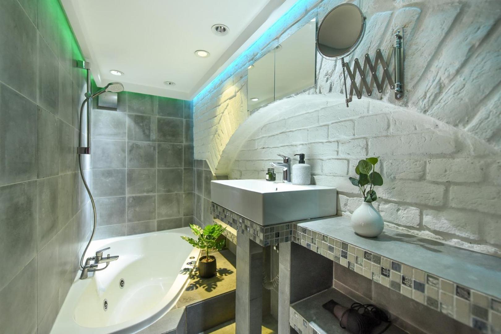 Central Comfort - Duplex-Style Studios On Regina Elisabeta Bucureşti Exterior foto
